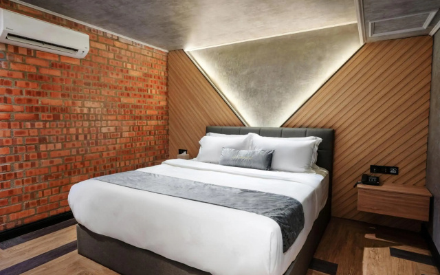 A&R Urban Hotel