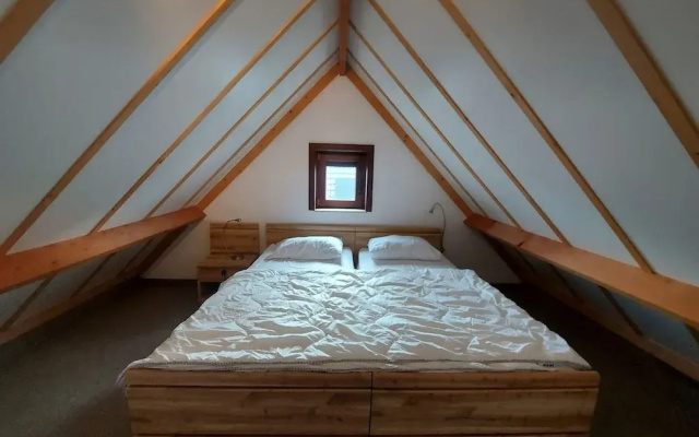 Cozy Holiday Home in Nieuwpoort With Swimming Pool