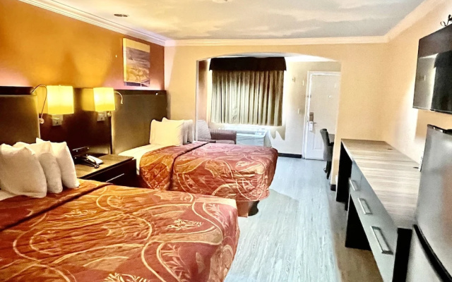 Luxury Inn & Suites Liberty