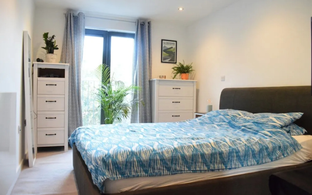 1 Bedroom Modern Flat in Central London