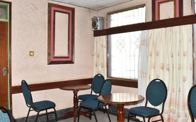Ibis Hotel 2000 Karatina