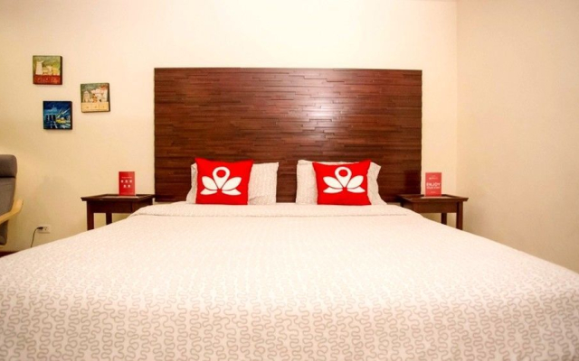 ZEN Rooms Royal Bee