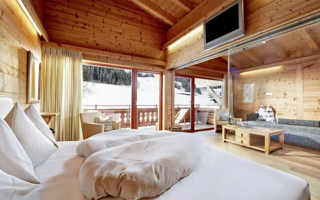 Art & Ski-in Hotel Hinterhag