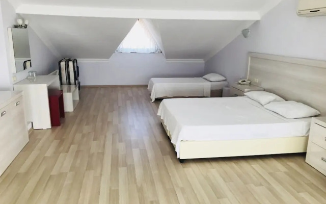 Yagmur Hotel
