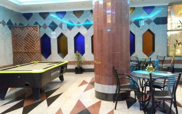 Royal Crown Suites