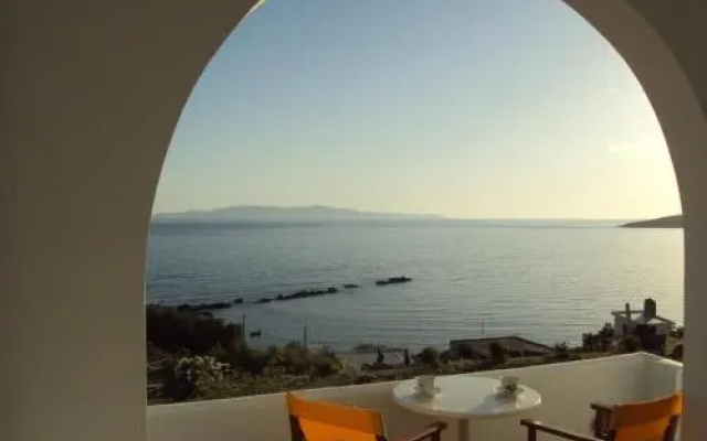 Aparthotel 3 stars Tinos