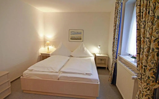 Haus-Meisennest-Wohnung-Star