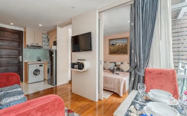 *950m to the Beach•Pool & Gym•Prime Location c211