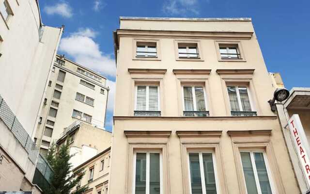 Апартаменты Studio Prestige Batignolles Париж вид на фасад
