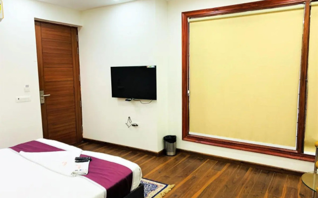 Lime Tree Hotel The Pulkit