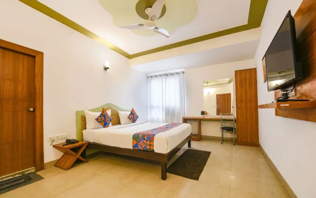 Fabhotel The Grand Ambrosia