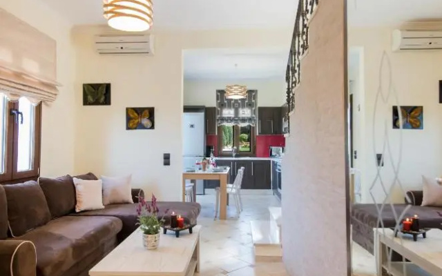 Elmyra Villa, comfort & style, By ThinkVilla