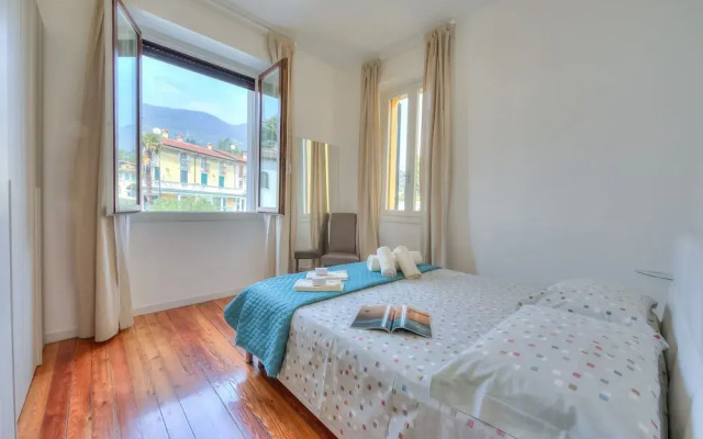 Sorriso Apartment Gardone Riviera Center, Gardone Riviera