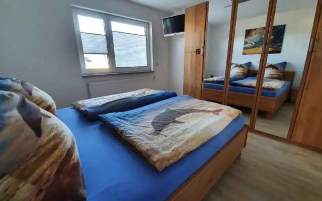 Schnetter Hummel, Apartment 1