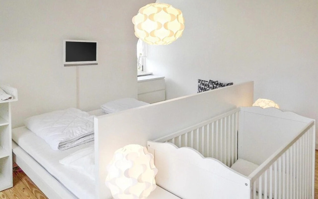Nice Home in Cadenberge With 4 Bedrooms, Sauna and Wifi