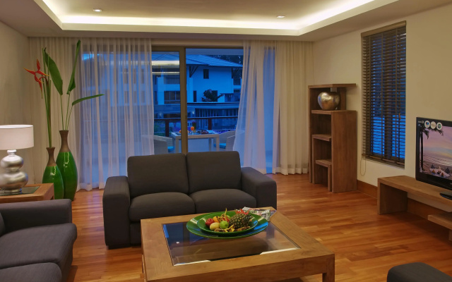 The Pearl of Naithon