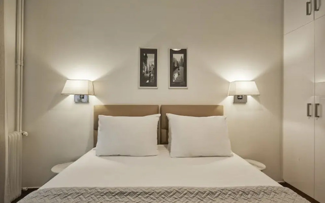 Cozy and Bright Apartment in Kolonaki