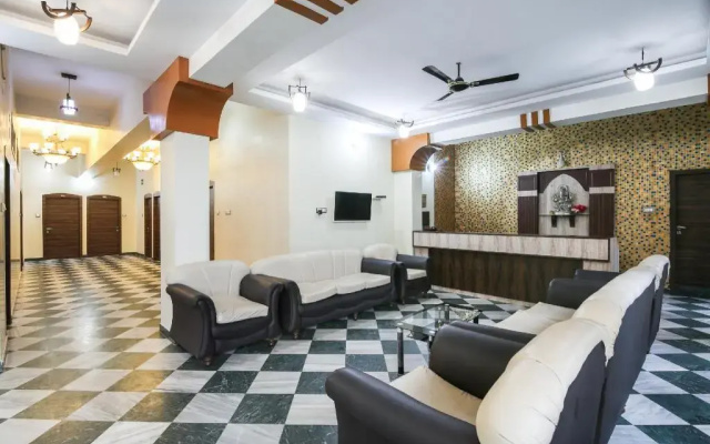 Hotel Siddhi Vinayak by OYO Rooms