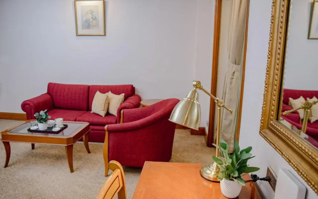 MCollection - Ortigas CBD Near Business & Shopping Hubs