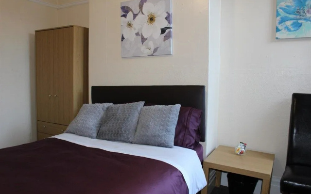 John St Town House - Self Catering