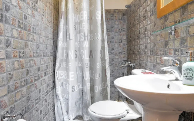 Inviting Villa In Palaiochora With Sea And Mountain Views