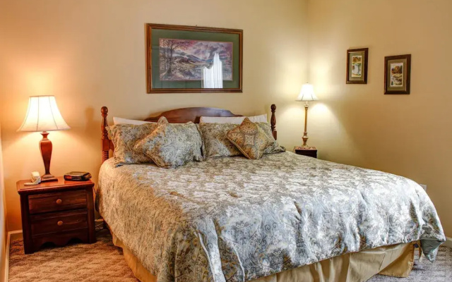 Whispering Pines 324