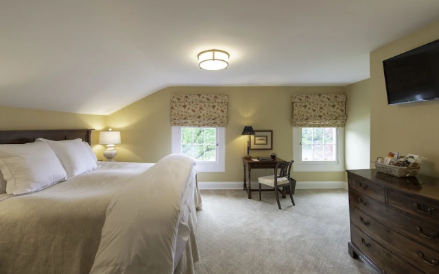 Greystone Inn