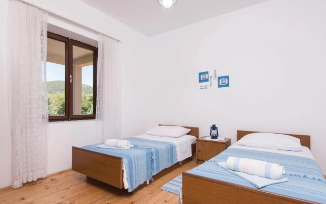 Awesome Home in Brna With 4 Bedrooms and Wifi