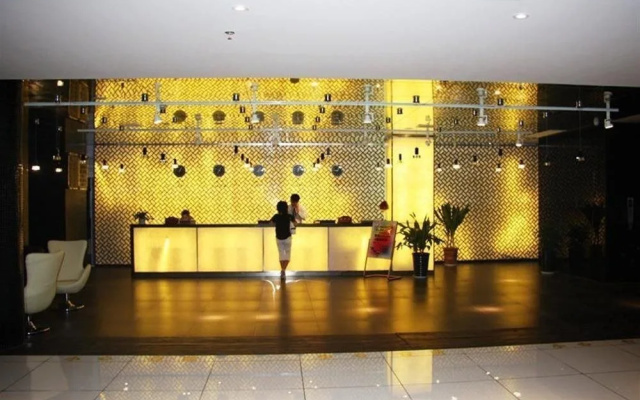 C.S. Sunshine Hotel