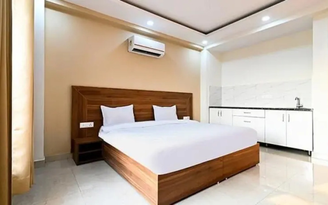 Hotel Holy House