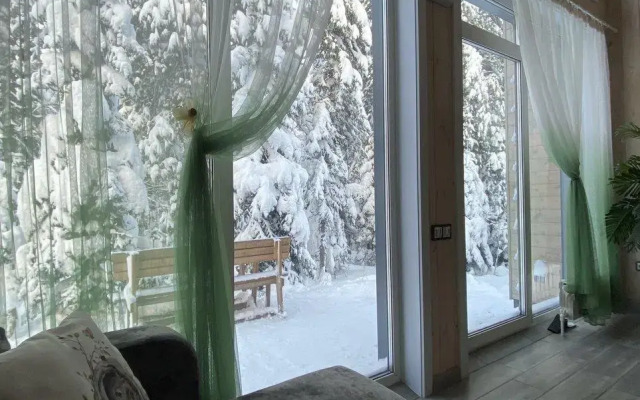 Коттедж GREEN HOUSE (Грин Хаус)