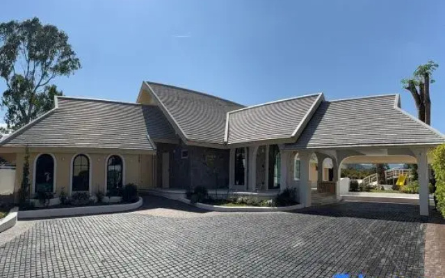 Serene House