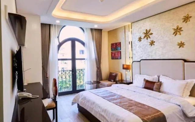 Golden Tree Hotel & Apartment By Zuzu