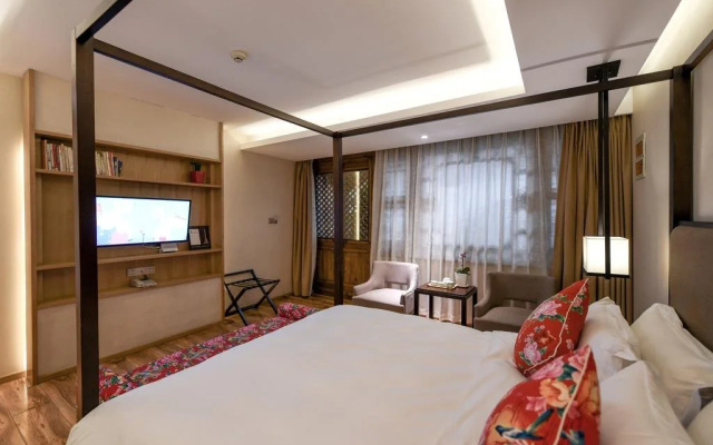 Water Hotel Pingyao