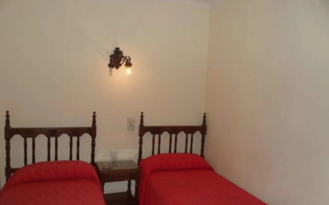 Emperatriz Hotel