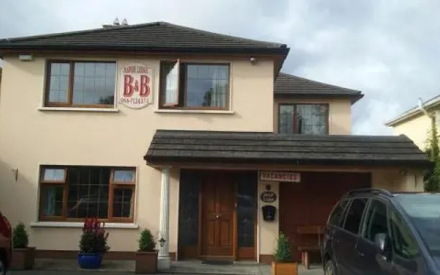 Manor Lodge B&B