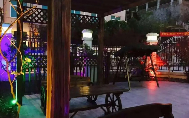 Donggang Ruiyi Hotel