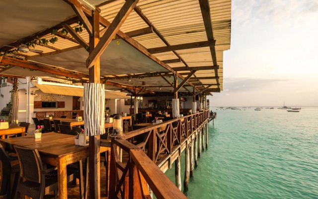 Отель Zenobia Beach Resort