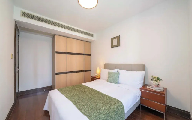 Tyms Premium 3BR 2BA Apt Walk to Metro