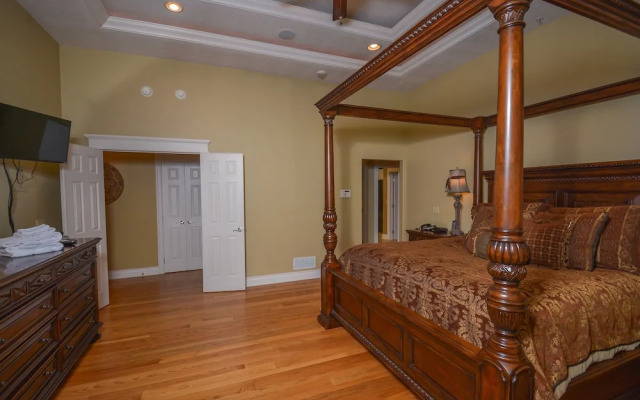 Champagne Taste 6 Bedroom House