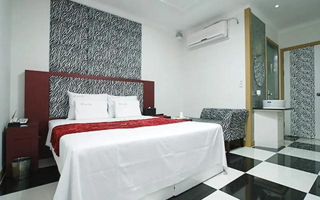 Jm Hotel