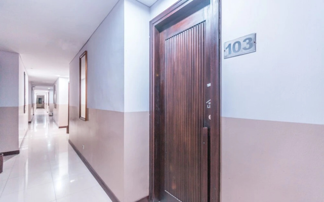 W Residence by OYO Rooms