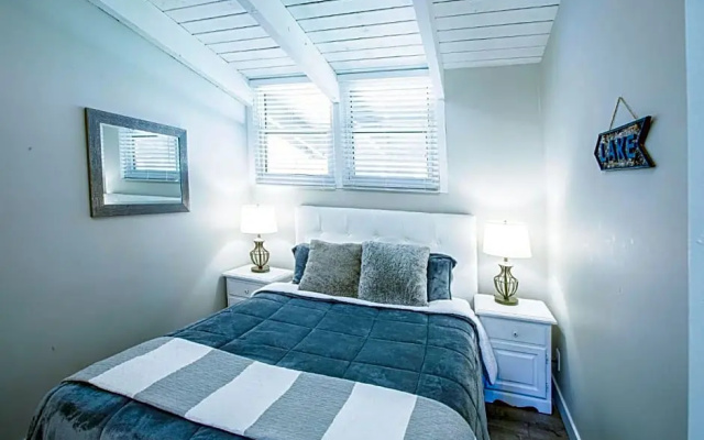 2BR Boutique Suite #8