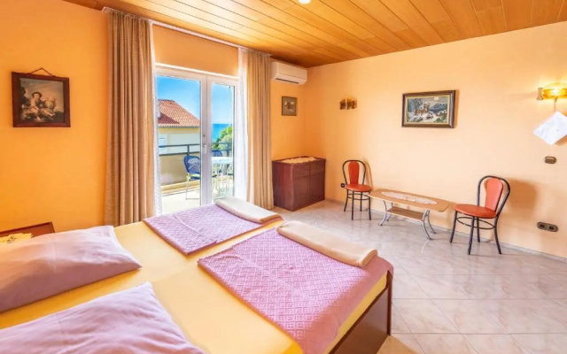 Studio Apartments Apolonia