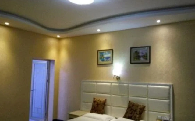 7 Days Rujia Hotel