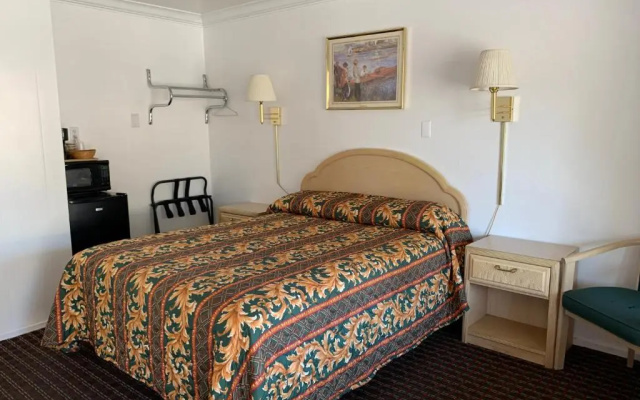 Lark Motel