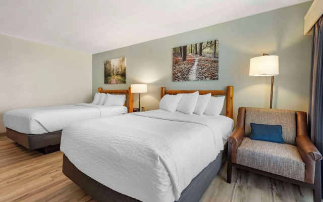 Three Bears Waterpark Resort Near Tomah, Ascend Collection Hotel