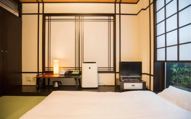 Floral Hotel - Nihonbashi Osaka