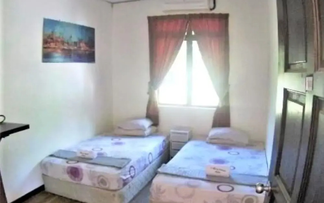 Alang Kenari Resort