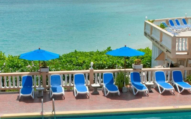 The Flamboyant Hotel & Villas